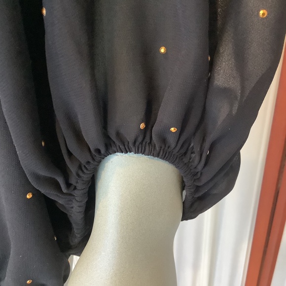Vince Camuto Women’s Sheer Black Blouse With Small Gold Studs Size 2X - Picture 8 of 11